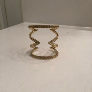 House of Harlow 1960 gold bracelet